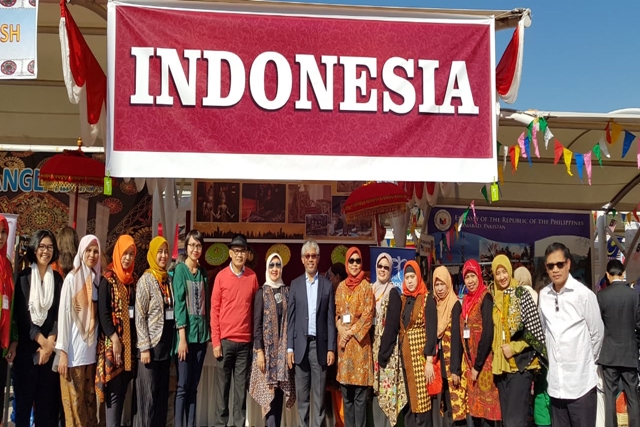 Seni Tari dan Kuliner Indonesia Meriahkan Bazar Amal di Islamabad